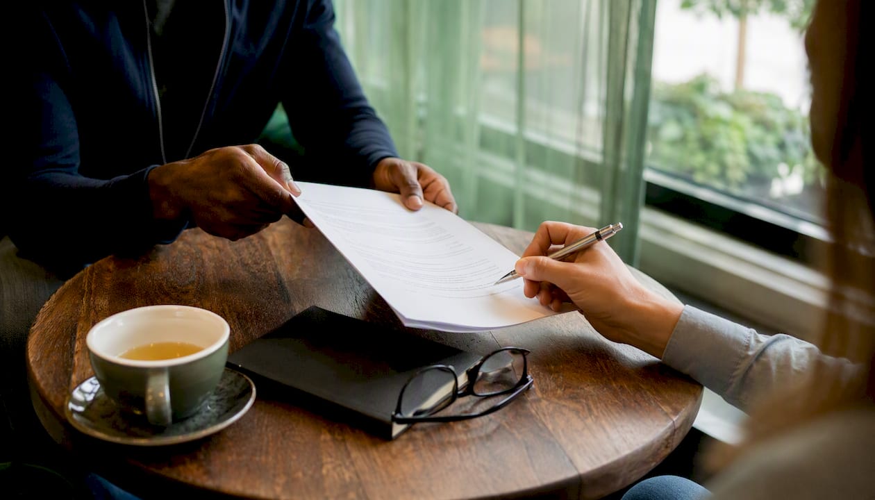 Signing tenancy agreement on contractor access